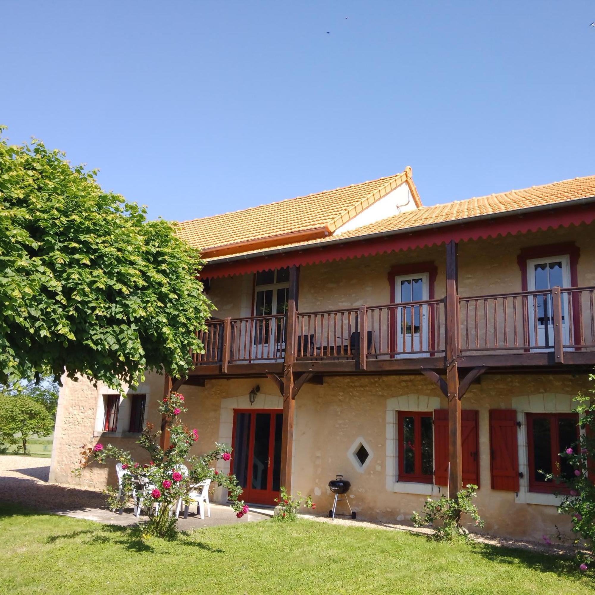 Вилла Au Repos Des Elfes Braye-sous-Faye Экстерьер фото
